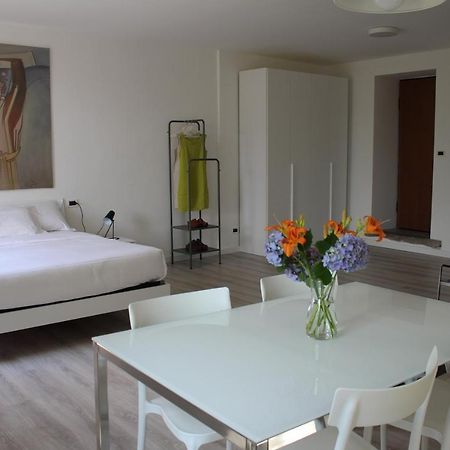 Le Campane Studio Apartment 贝拉焦 外观 照片